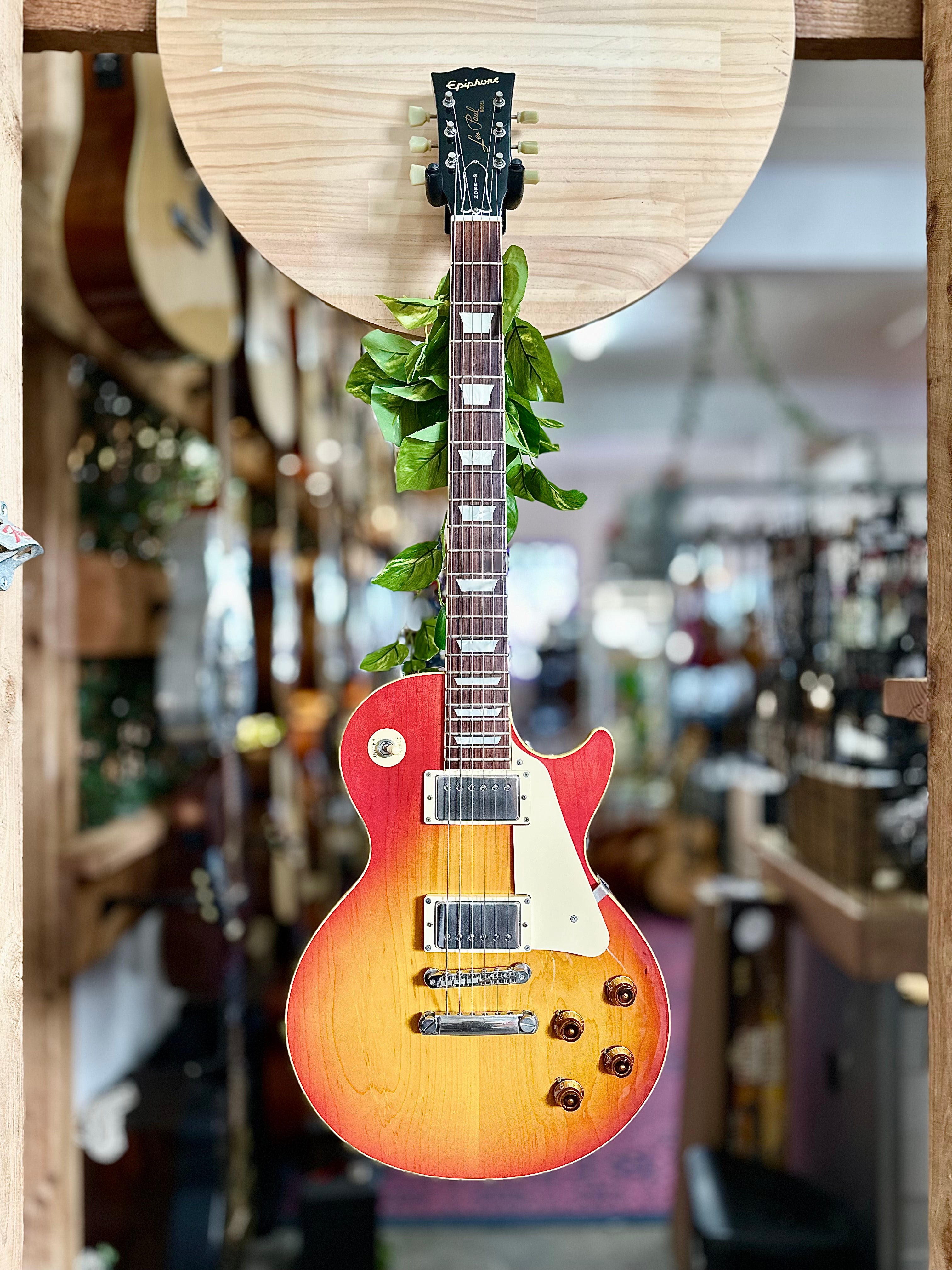 Epiphone | Les Paul Standard | MIJ | Cherryburst | 2005 | Pre-Loved Epiphone | Les Paul Standard | MIJ | Cherryburst | 2005 | Pre-Loved